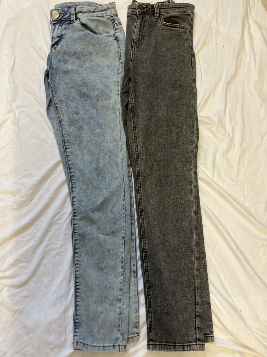 Jeans: 2 Jeans Gr. 176 – Usato da Bauma venduto da Dolphin3
