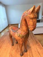 Antike Pferde Figur handgeschnitzt aus Holz