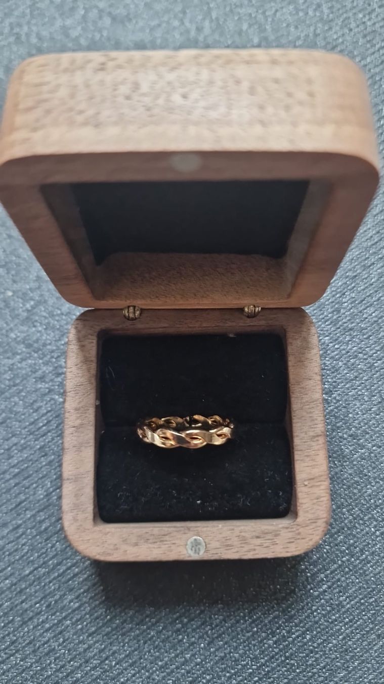 Anelli: Ring chromstahl, goldfarbend Grösse 57 – Nuovo (secondo la descrizione) da St.Gallen venduto da Dombidor