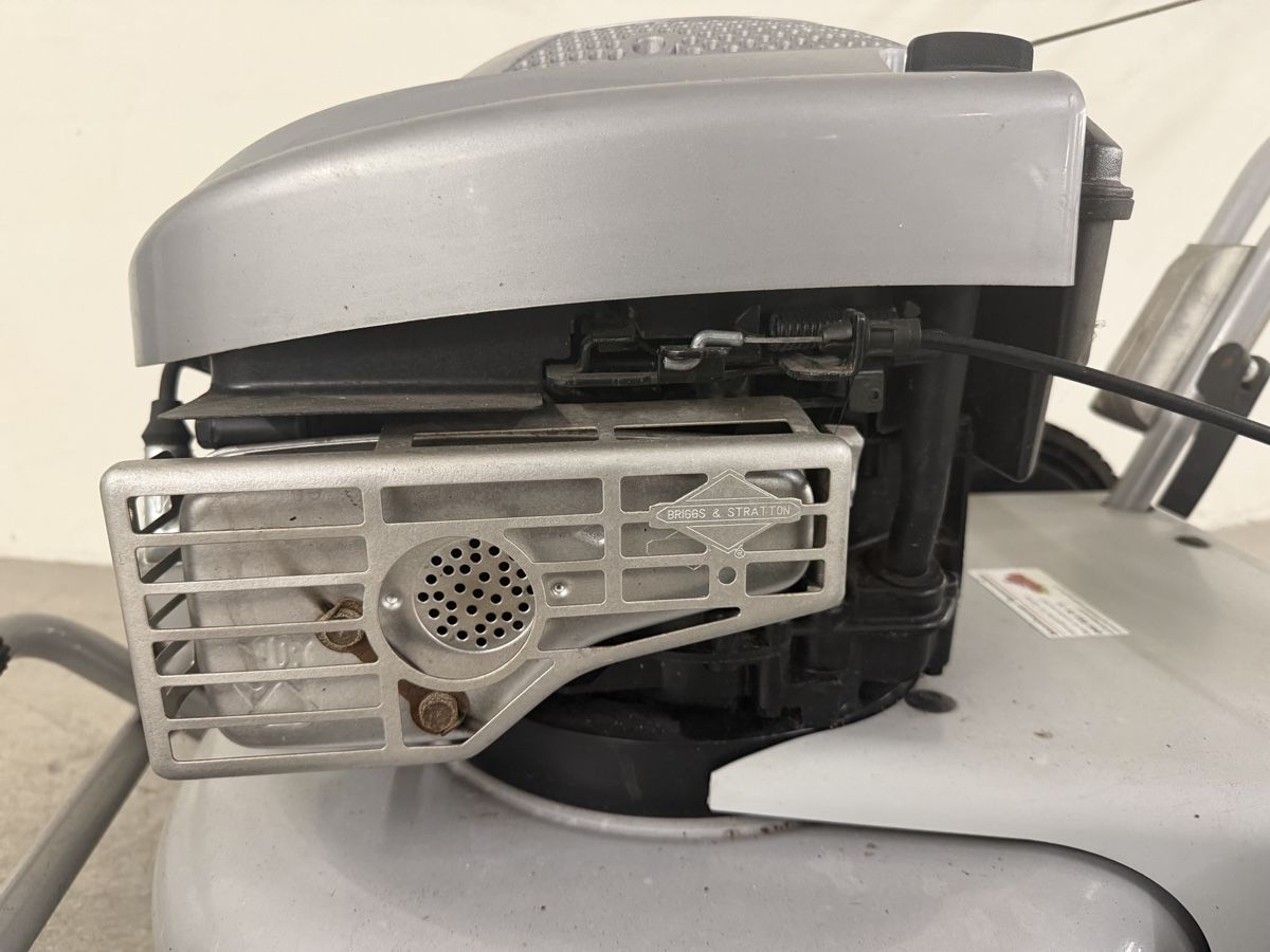 Rasenmäher: GRIN Rasenmäher Benzin Briggs & Stratton – Gebraucht aus Zürich von joyfulgrace 2