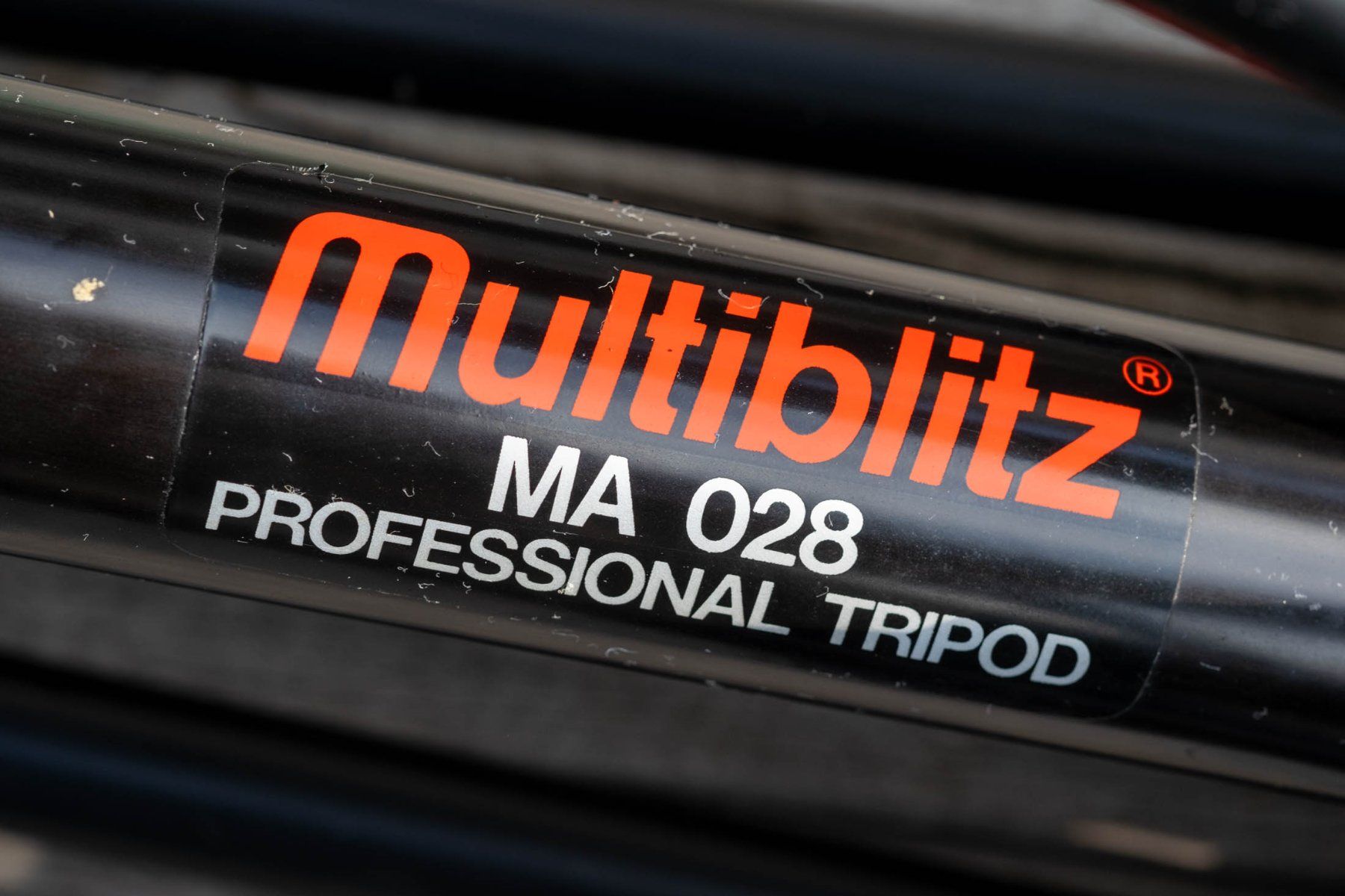 Manfrotto Stative & Köpfe: Manfrotto Triman 028 black tripod pro Hmax 227cm Multiblitz – Gebraucht aus Lausanne von Athanor 1
