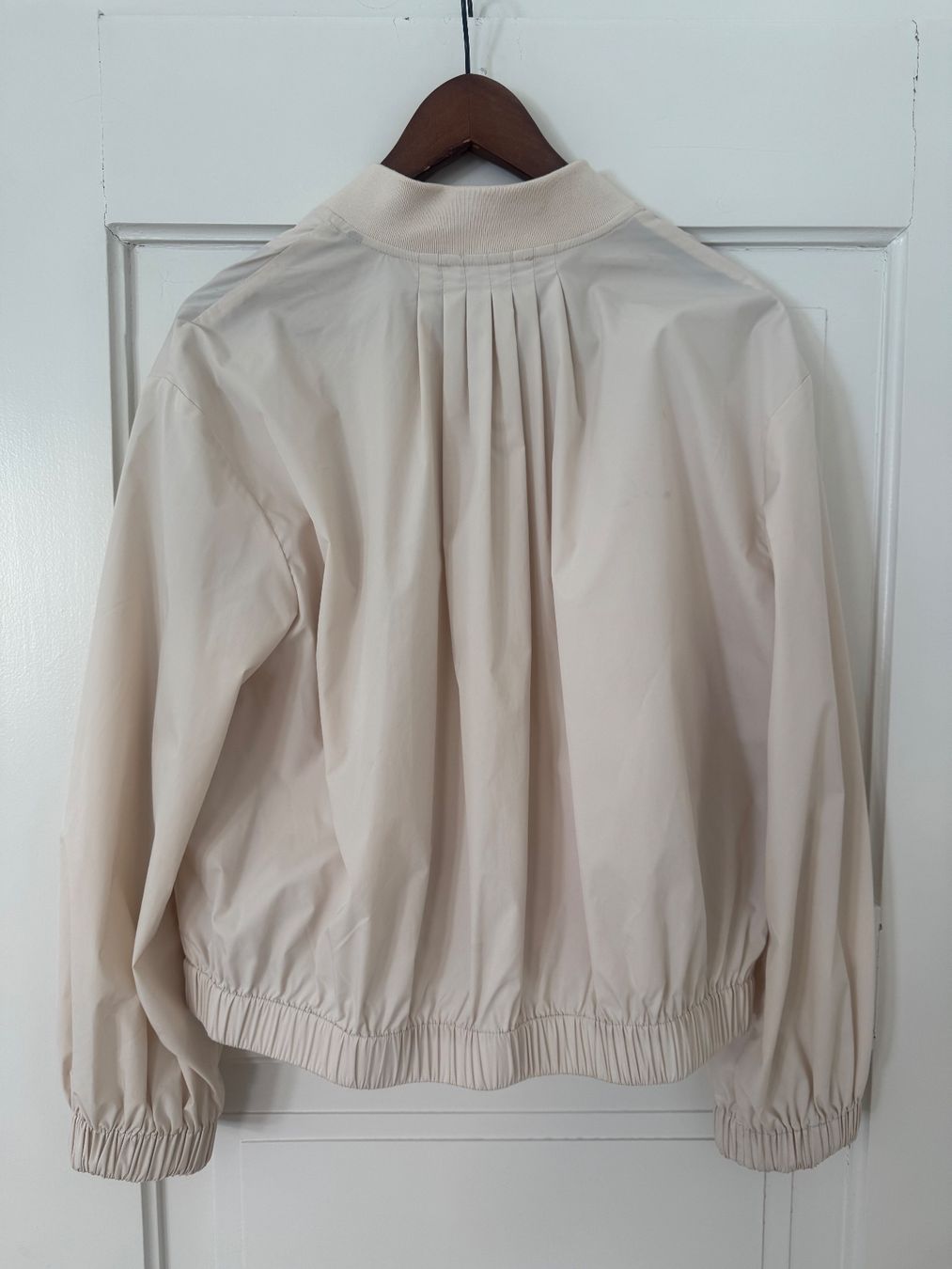 Vestes: Beige Blousonjacke Sameday, Gr. 40 – D'occasion à Zürich par syl78 2