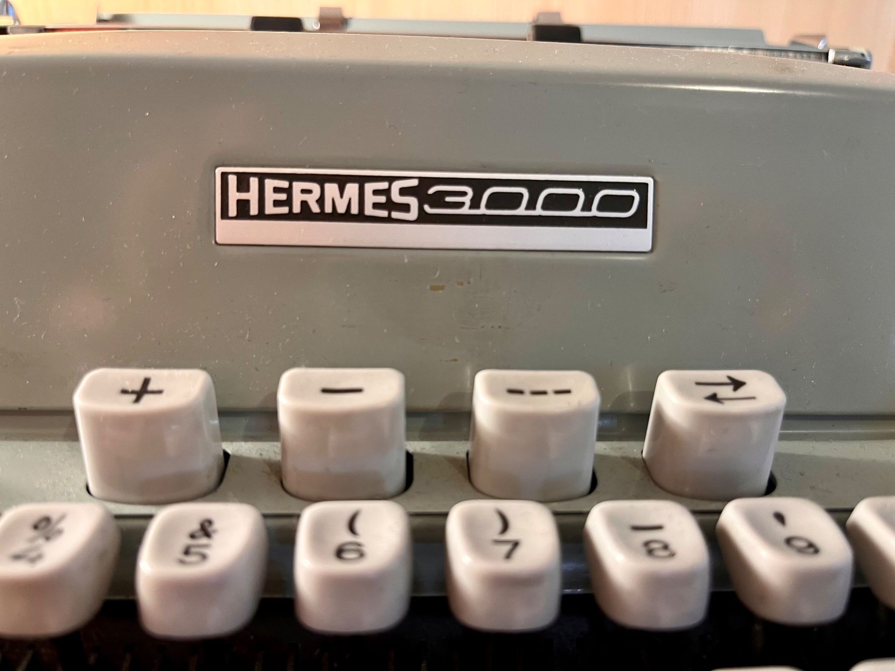 Hermès Schreibmaschinen: Schreibmaschine Hermes 3000 – Gebraucht aus Alpnachstad von Hallo_22 2