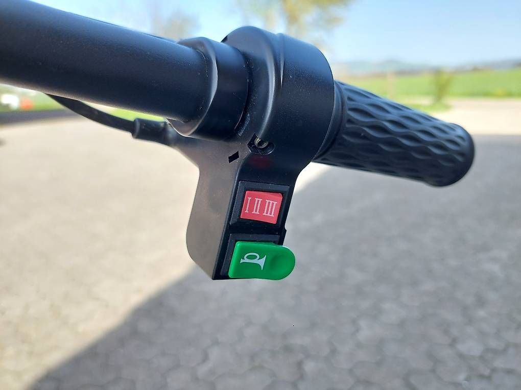 Veicoli elettrici: E-Roller MOBI MOVE mit Gehstockhalter – Usato da Mauensee venduto da sunny-girl83 1