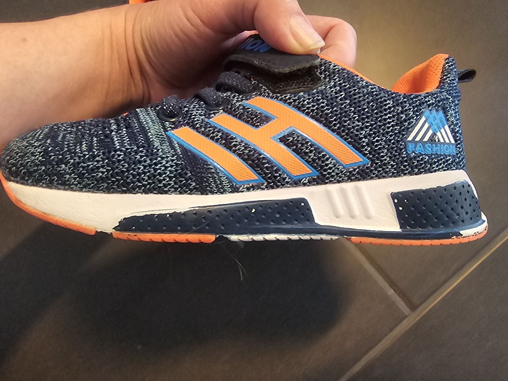 Scarpe per ragazzi: Schuhe gr.30 – Usato da Unterentfelden venduto da Panda-87 2