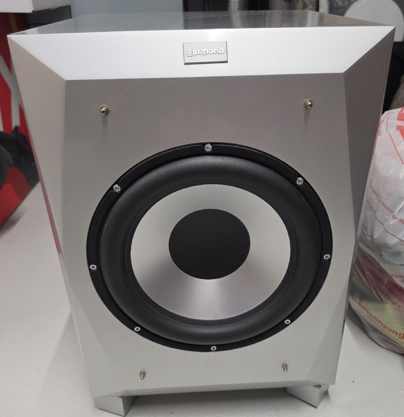 Quadral Casse acustiche: Quadral Subwoofer Silber guter Zustand – Usato da Adliswil venduto da Suma8784