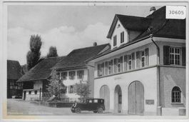 Humlikon - Gemeindehaus - Classic Car