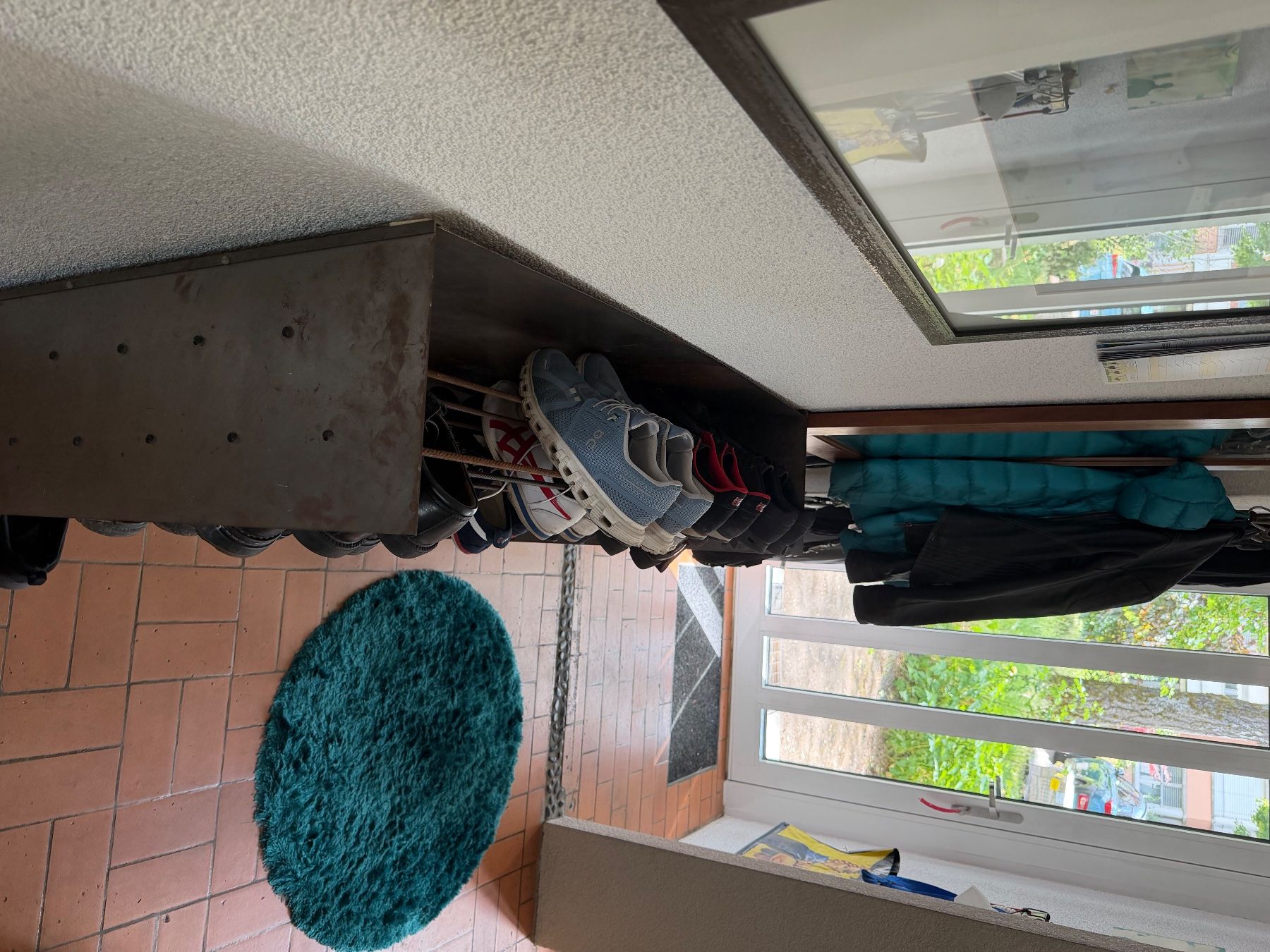 Scaffali: Design Schuhgestell aus Metall – Usato da Zürich venduto da mbosshart 1
