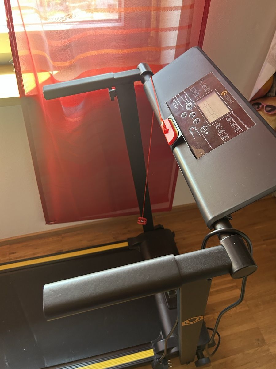 Hometrainer: Laufband Urevo – Usato da Wolfhausen venduto da eil_jc5j 1