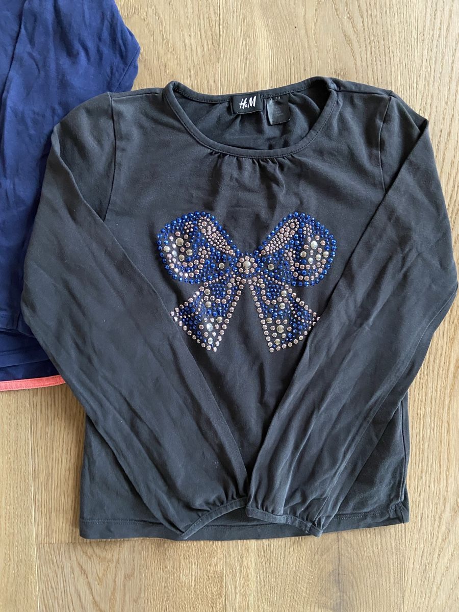 Pullover & Sweatshirts: Pullover 122/128 – Gebraucht aus Lützelflüh-Goldb von N.H. 3