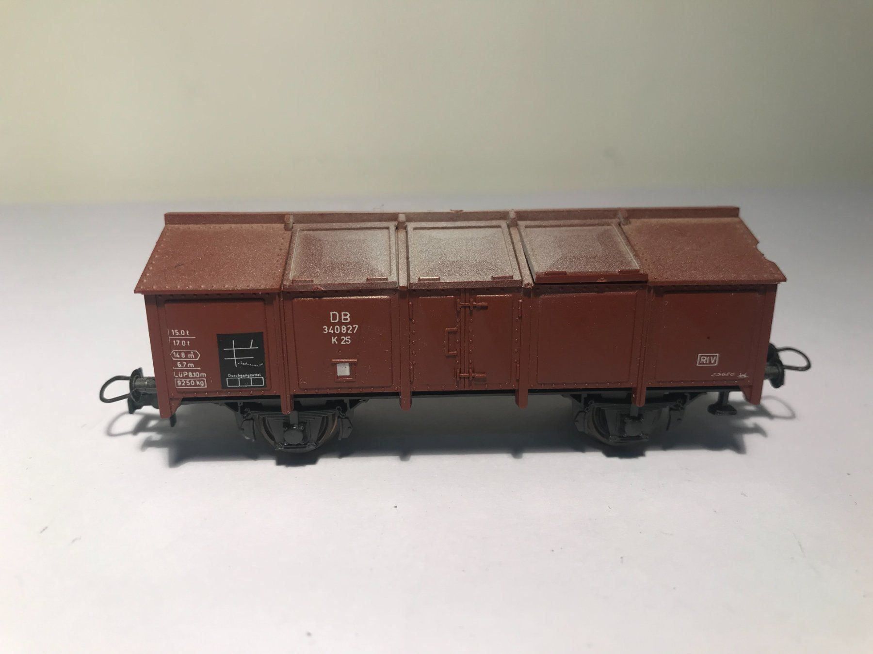 Roco Modellini di ferrovie: ROCO Klappdeckelwagen DB 4313 DC Achsen – Usato da Buchrain venduto da Modellbahn11