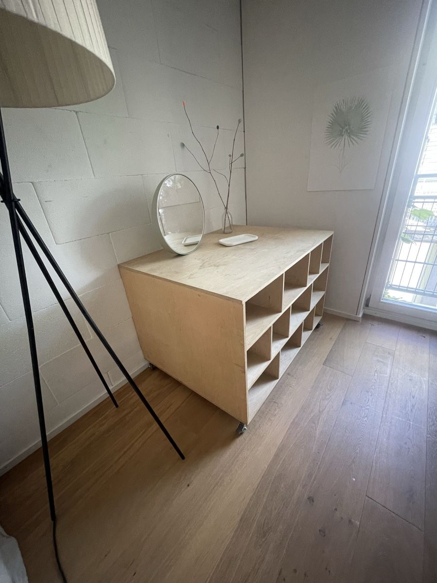 Eléments de bureau: Holzmöbel auf Rollen/Rollkorpus – D'occasion à Bern par Lola55 1