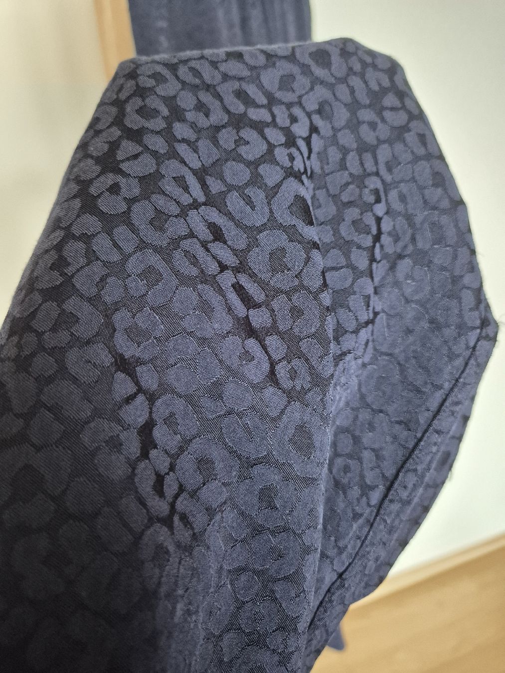 Other Stories Pantaloni: Other Stories Stoffhose – Usato da Escholzmatt venduto da Commessa 2