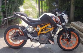 KTM DUKE 390