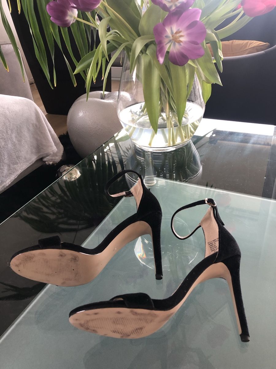 Scarpe da donna: Schwarze Riemchen Pumps Gr 38 – Usato da Balgach venduto da Fashionistalady 2