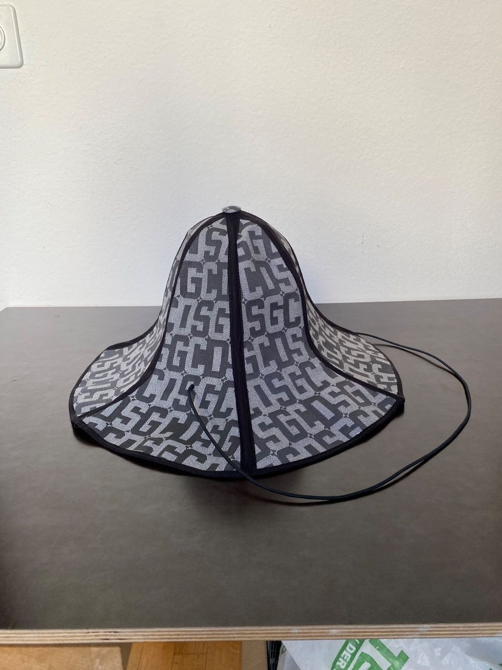 Copricapi, berretti & cappellini: GCDS Hut – Usato da Biel/Bienne venduto da lichterhoh 1