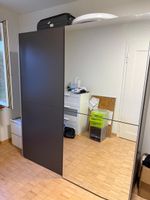 Kleiderschrank