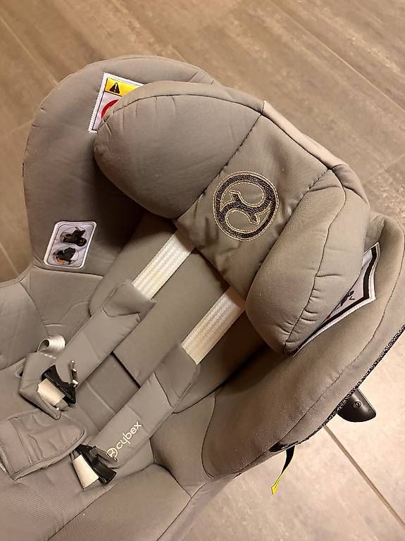Seggiolini per auto: Cybex Autositz + Babyschale und Isofix – Usato da Baar venduto da valeriaturnes 4