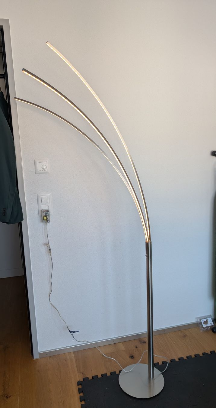 Lampade: Ständerlampe dimmbar – Usato da Willisau venduto da tan_wy9q 1