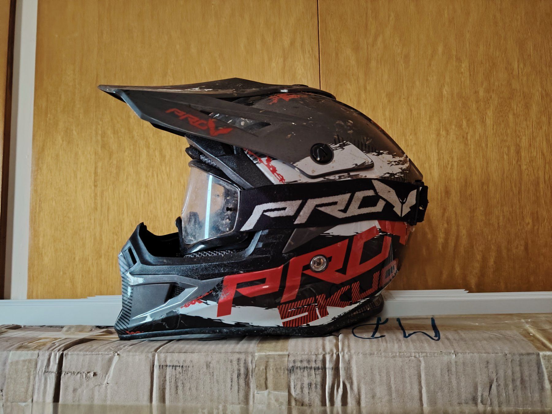 Casques & visières: Casque cross – D'occasion à Neuchâtel par Mitchi28 1