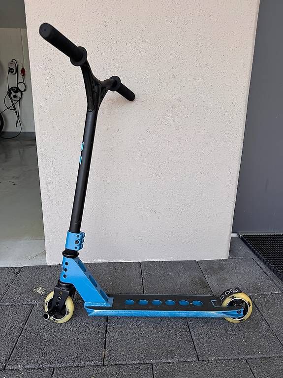 Micro Kickboard: Micro Xtreme Stuntscooter – Usato da Rain venduto da Siepi