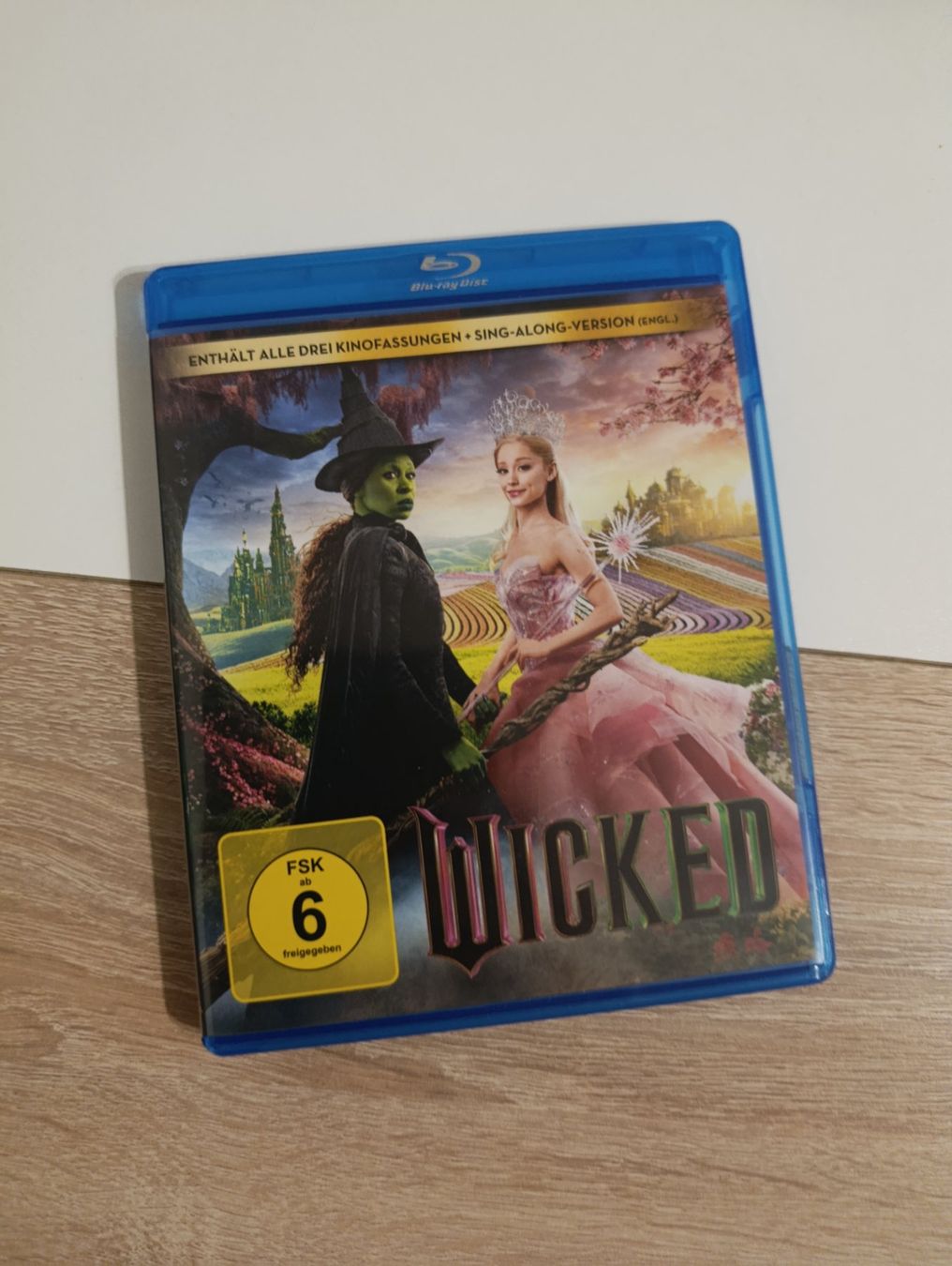Tutti i DVDs: Wicked - Die Hexen von Oz – Nuovo (secondo la descrizione) da Ostermundigen venduto da kit_dh6z