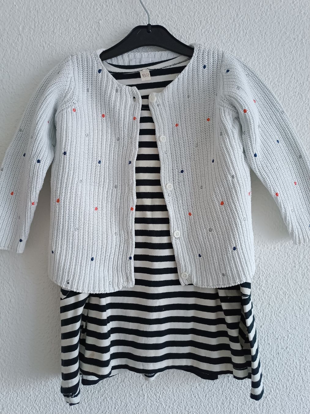 Maglioni & Felpe: Strickjacke mit Kleid Gr 98-116 Cadet Rousselle – Usato da Binz venduto da julijuli 1
