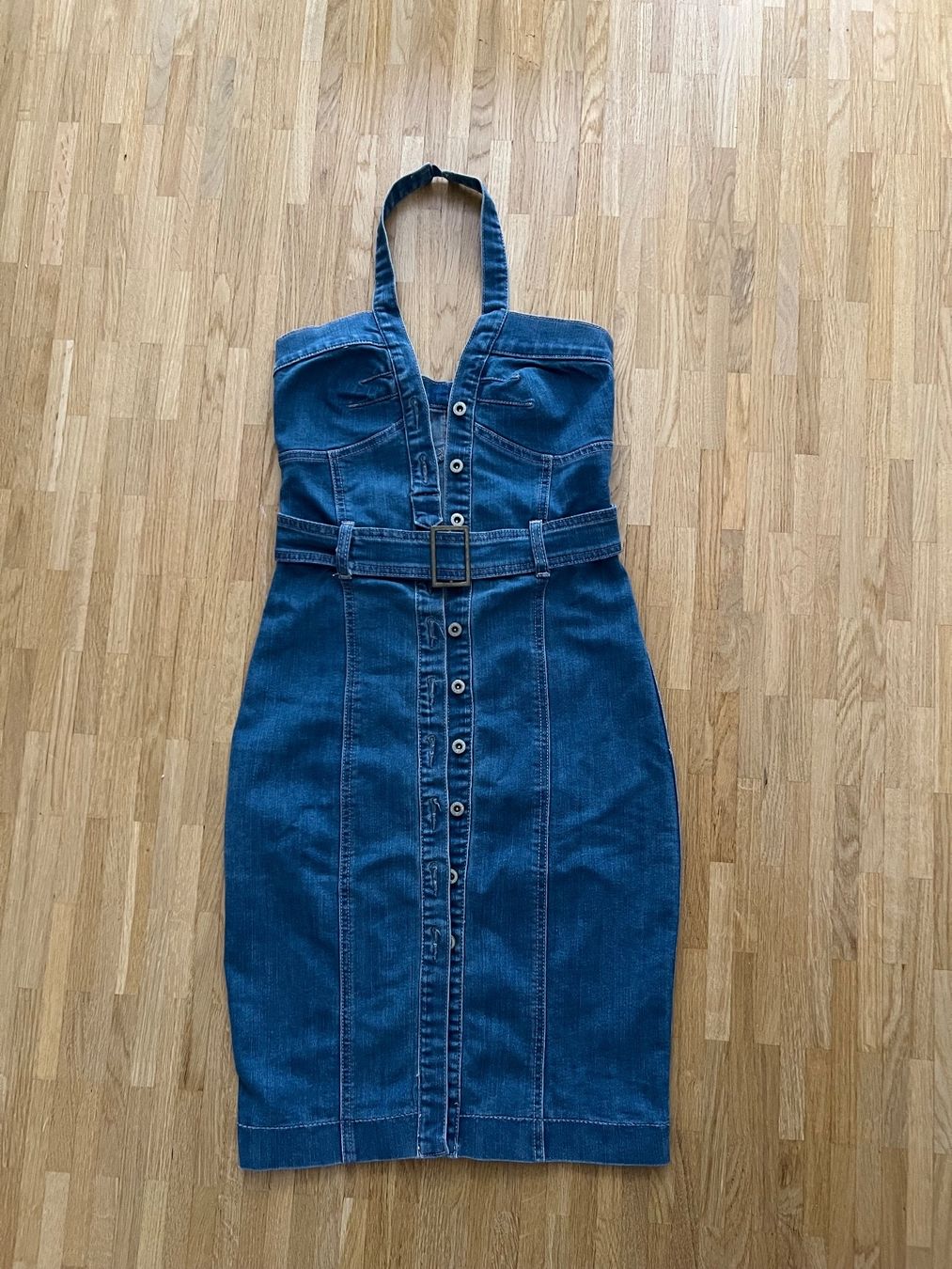 Kleider: Jeans Kleid Grösse XS – Gebraucht aus Zürich von mfa_hjx2