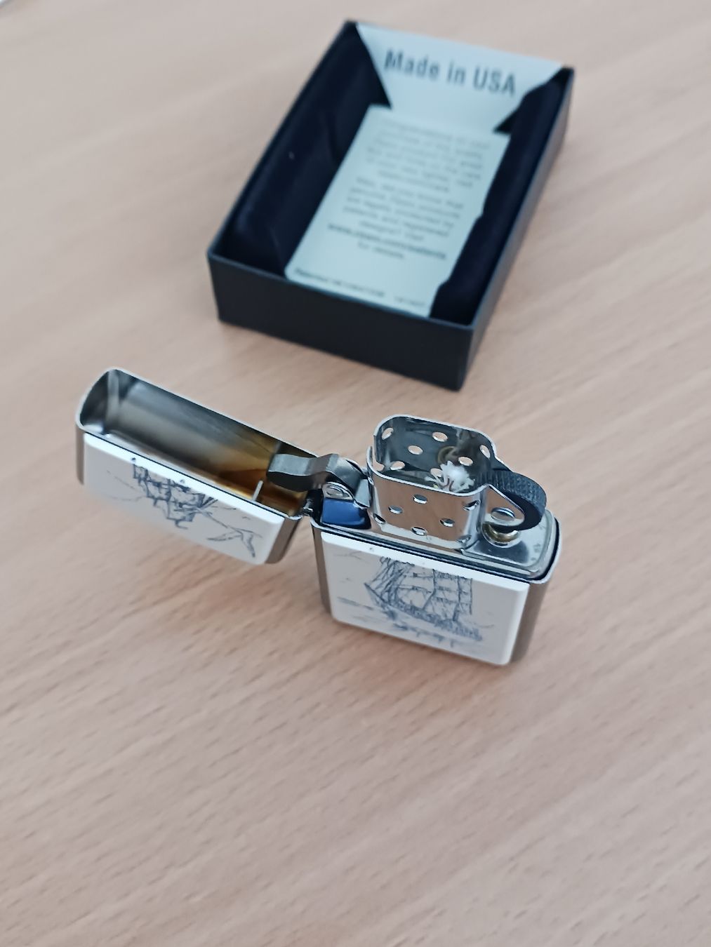 Zippo Accendini: Zippo avec voilier  – Nuovo e nell'imballaggio originale da Sion venduto da aym_g5t9 1