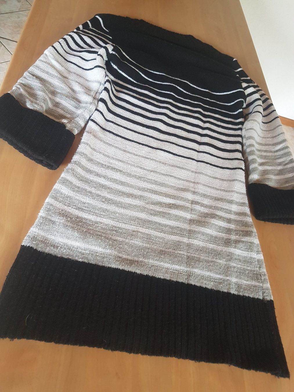 Vestiti: Robe pull col en V taille S – Usato da Villiers venduto da san_jn5w 3