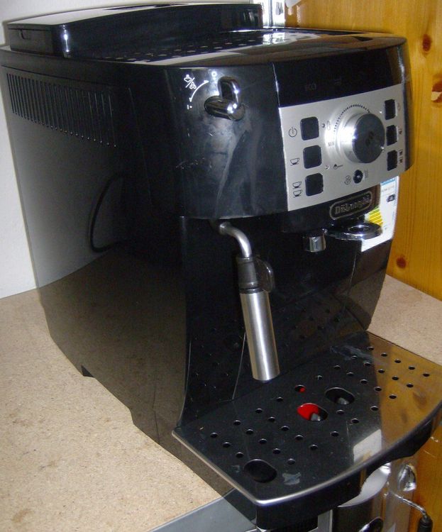 DeLonghi ECAM 22110 frisch revidiert | Kaufen auf Ricardo