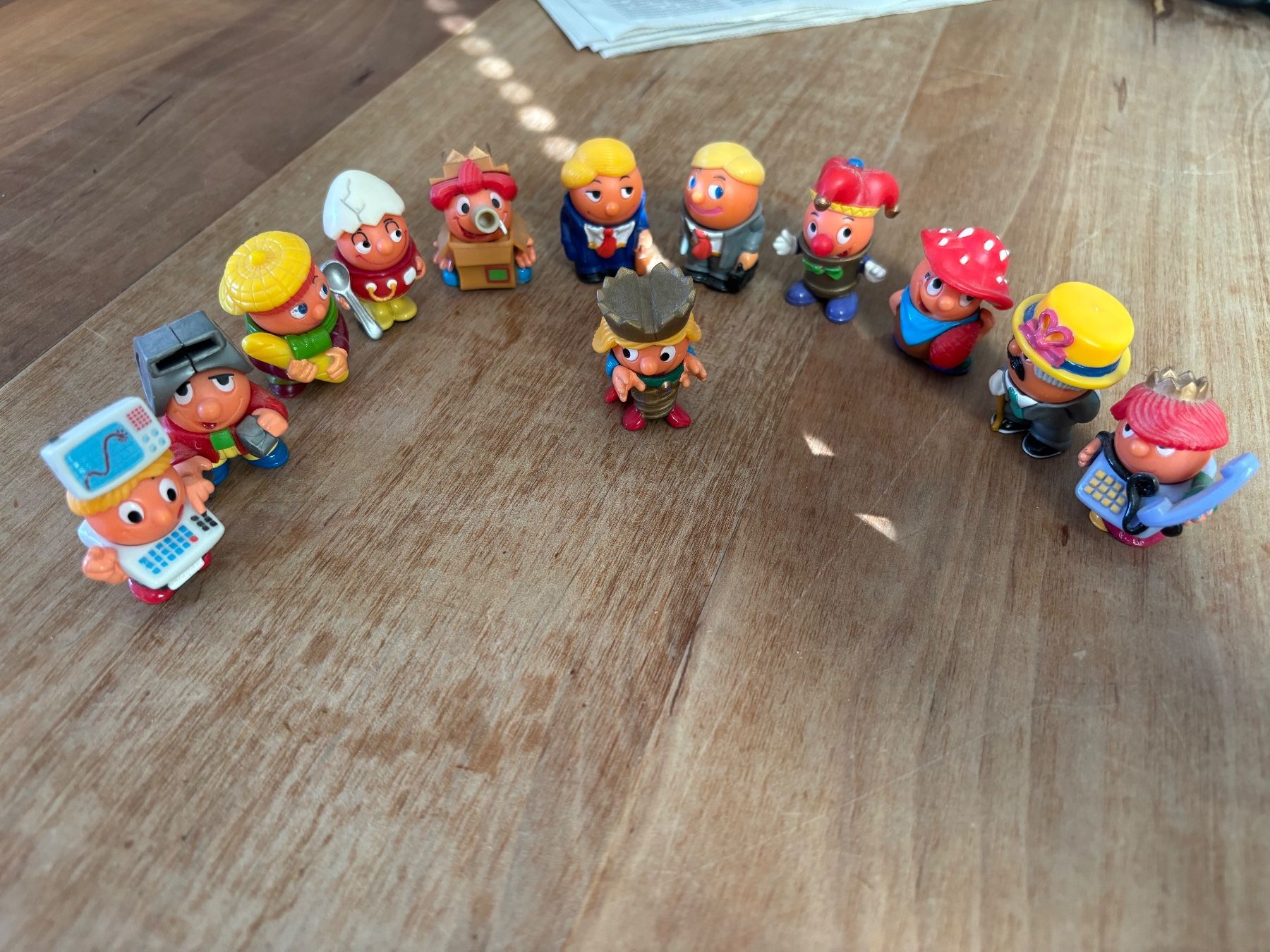 Figurines: Figuren Überraschungseier Drehköpfe – D'occasion à Seftigen par Muggelwomb