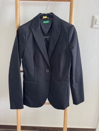 Blazer t.34 et pantalon t.36 noir BENETTON