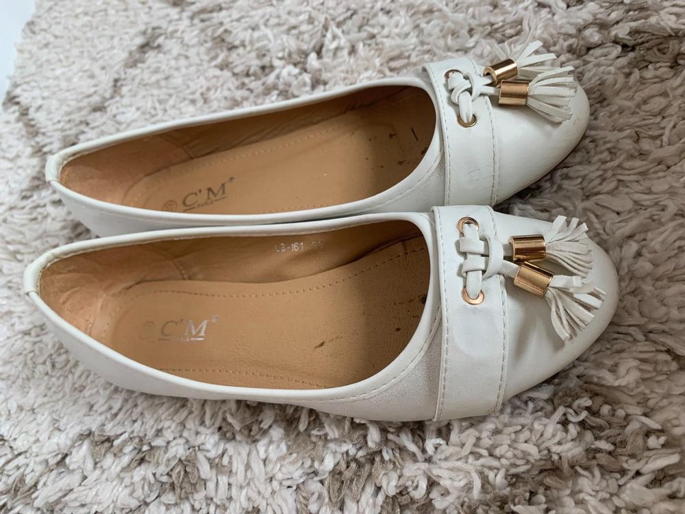 Ballerines TOD'S En Cuir Blanc Taille 36.5 - Occasion Très Peu Portées - Italie