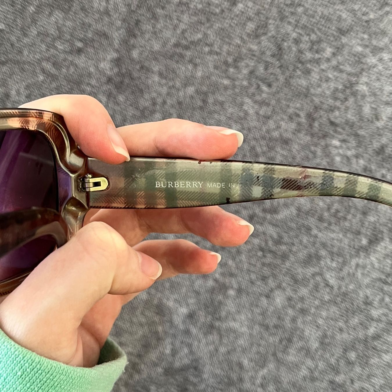 Burberry Occhiali & Lenti: Burberry Plaid Sunglasses / Sonnenbrille – Usato da Zug venduto da saskia-chiara 4