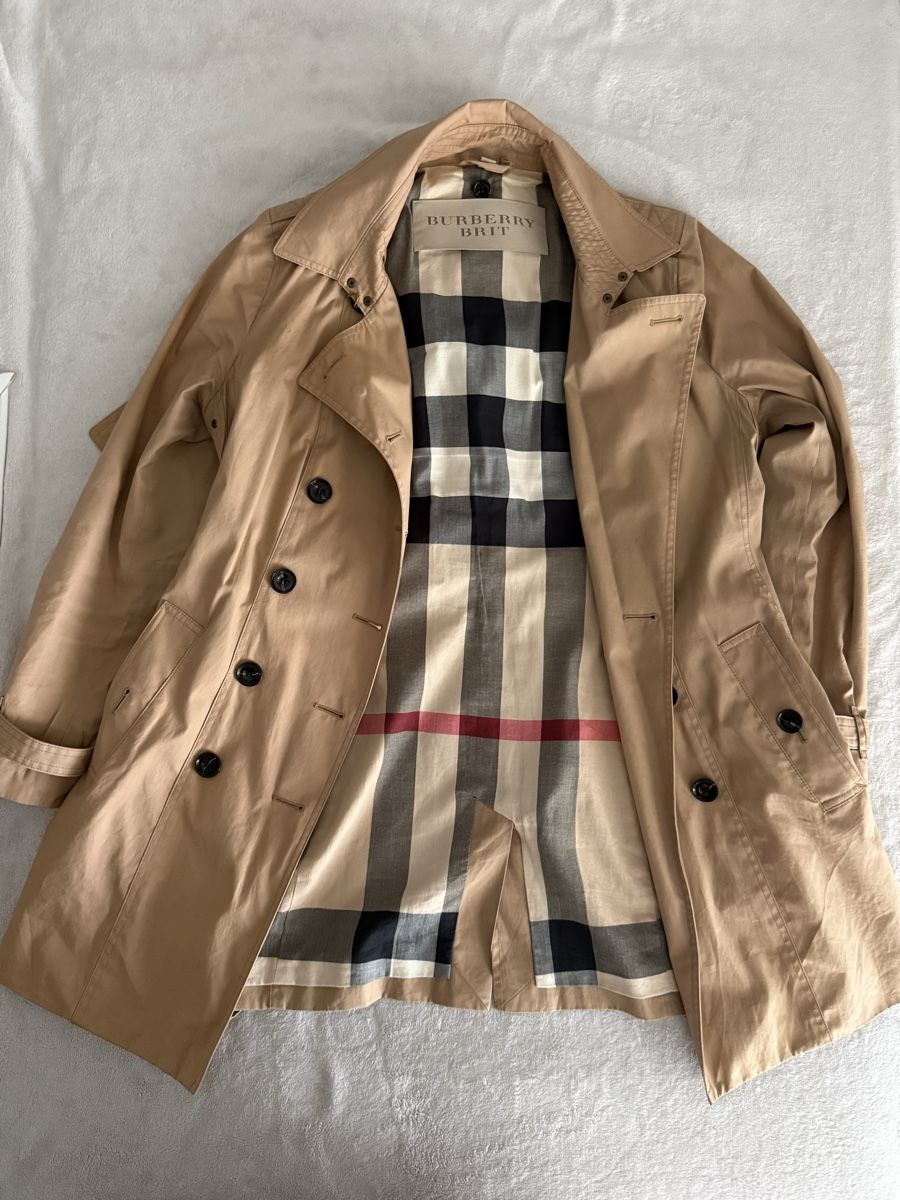 Burberry Manteaux: Burberry Trenchcoat – D'occasion à Steffisburg par laura_bazinga 5