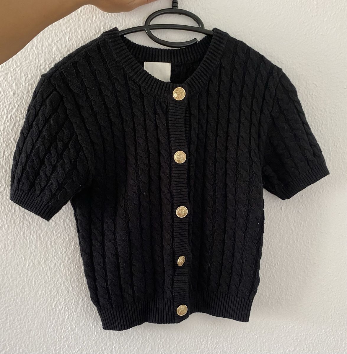 H&M Giacche: T-Shirt mit Knöpfen – Usato da Zürich venduto da alilan00