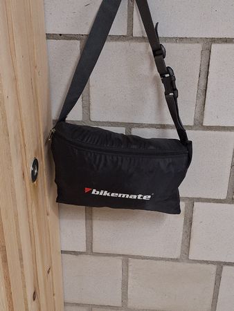 Bikemate Tasche schwarz mit Gurt neuwertig