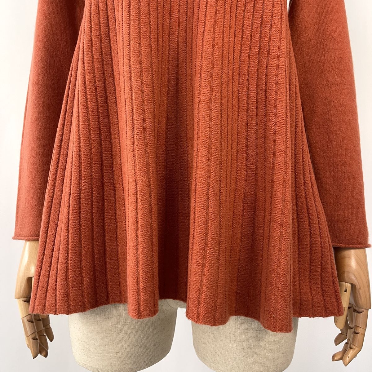 Hemisphere Maglioni & Felpe: HEMISPHERE Cashmere Sweater – Nuovo (secondo la descrizione) da Emmen venduto da Avviivva_Com2023 1