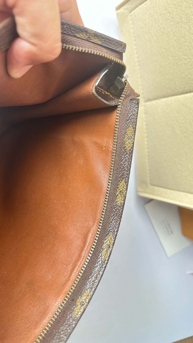 Louis Vuitton Sacs: Louis Vuitton Toiletry Pouch 26 cm – D'occasion à Widnau par Pukpan_99 2