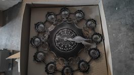 Dekorative Vintage Wanduhr – Metall – römische Zahlen