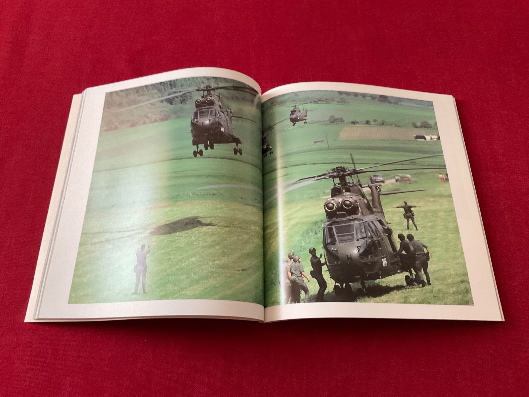 Libri: "Battlefield Helicopters" David Oliver, – Usato da Lugano venduto da Persepolis 1