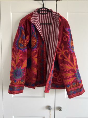 Wendejacke, rot gestreift/bestickt, Gr. M – Super Zustand!