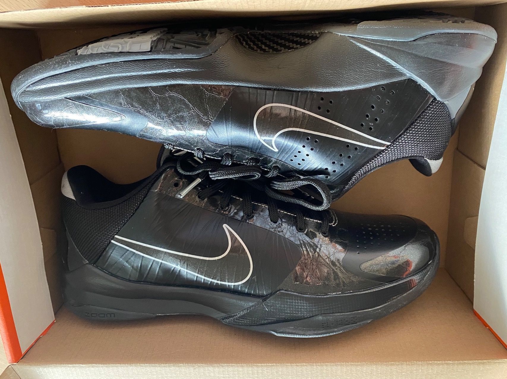 Nike Scarpe da uomo: nike zoom kobe 5 blackout – Nuovo e nell'imballaggio originale da Suhr venduto da axsps 1