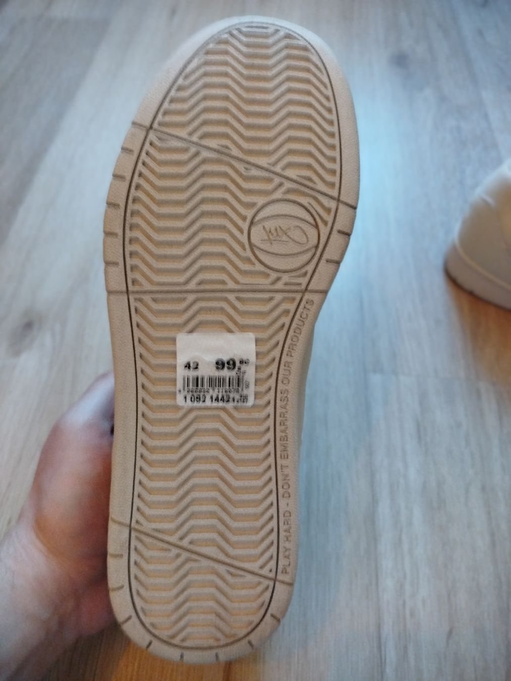 Herrenschuhe: Neue Karl Kani Sneaker, NP 100CHF – Neu (gemäss Beschreibung) aus Wittenbach von Cinemuha 2