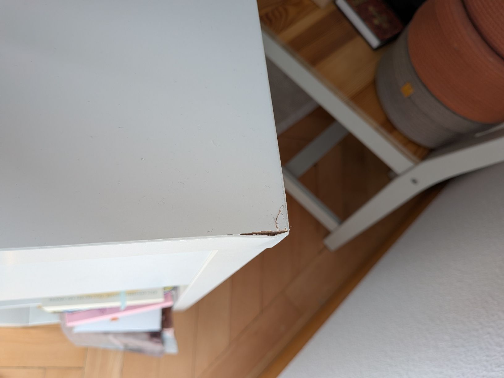 Scrivanie: MICKE desk and ELDBERGET / MALSKÄR chair combo – Usato da Zürich venduto da roman_aliaskarov 4