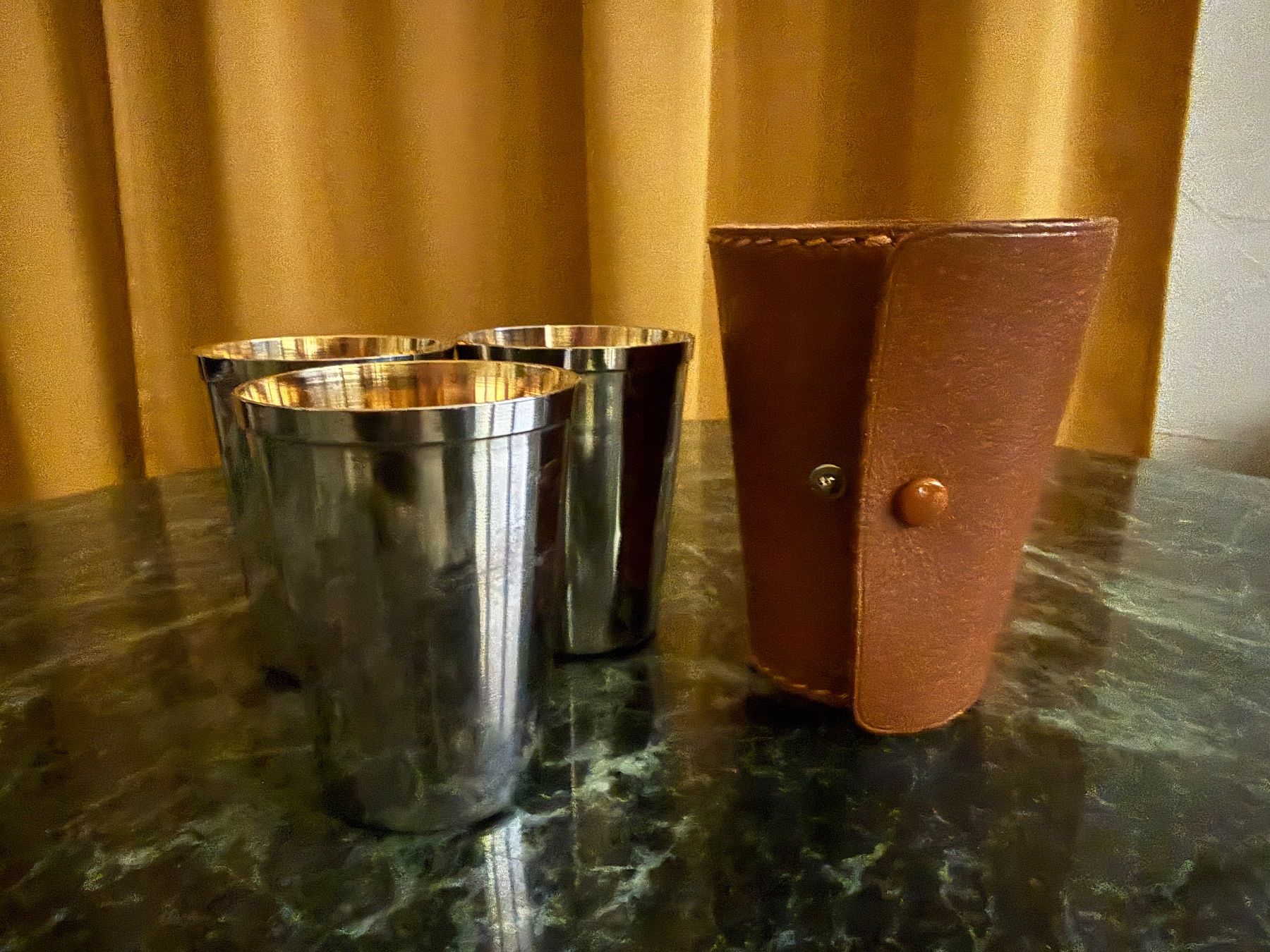 Alle Dekorationen: Vintage Schnapsbecher Reiseset – Gebraucht aus Rorbas von tun_m7fz 7