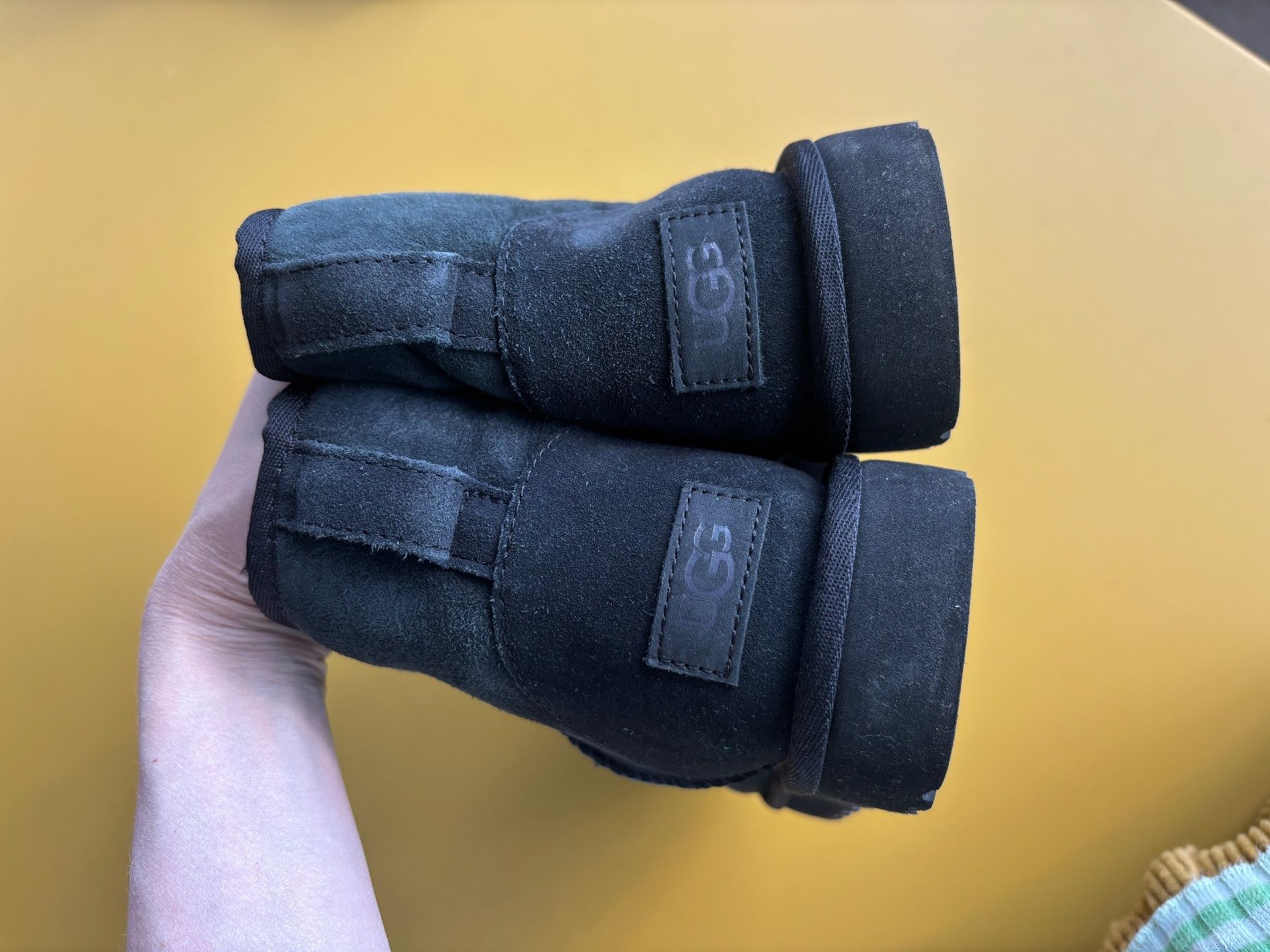 Ugg Chaussures femmes: UGG schwarze Stiefeletten Gr. 39 – D'occasion à Zürich par missmodernage 3