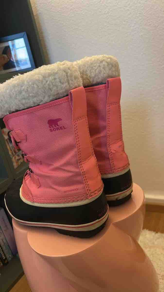 Scarpe per ragazze: Winterschuhe Sorel  rosa Grösse 37 – Usato da zuerich venduto da rotezora03 2