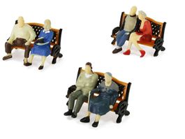 6 FIGUREN FÜR MODELLBAU + 3 PARKBÄNKE MODELL EISENBAHN 1:43